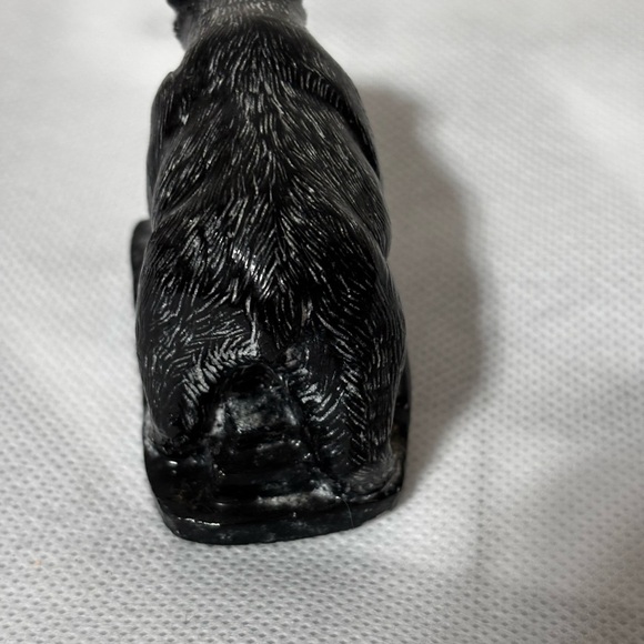 Faux? Soapstone Black Bear Sculpture 3x2” Canada Wolf W on bottom Signed - Picture 4 of 5